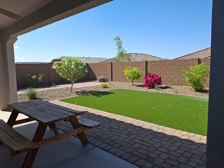 1536 W Corral Rd — Photo 15