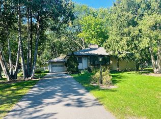 3930 Evergreen Dr, Minnetonka, MN 55345