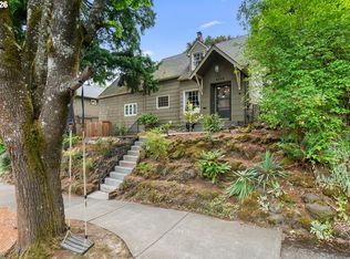 8435 SW 11th Ave, Portland, OR 97219