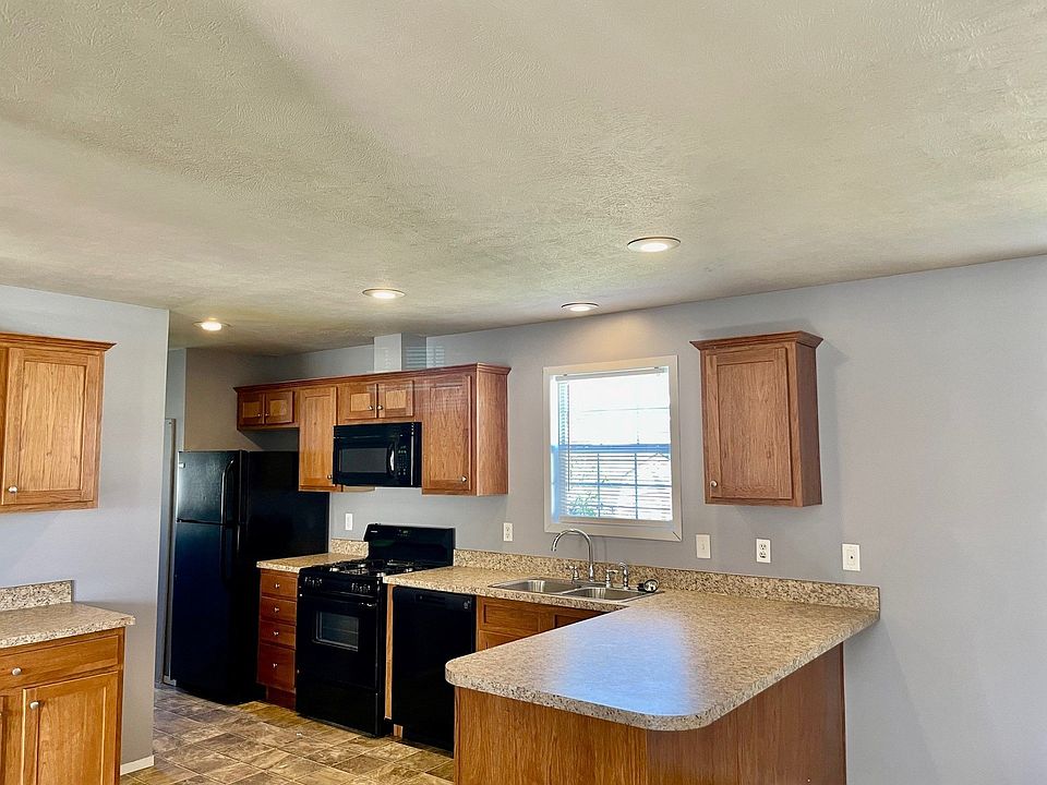 1st image of 3951 Bentwood Cir W #186