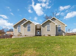 124 Ridgewood Dr, Mc Kee, KY 40447
