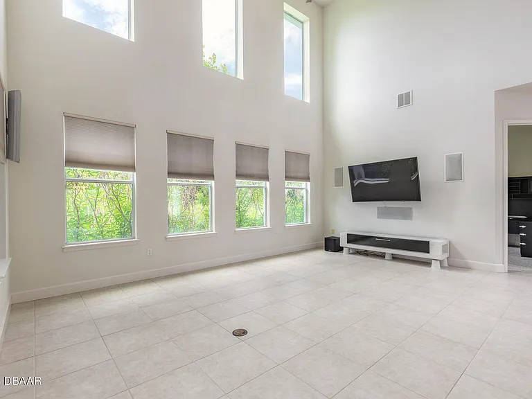38 Coquina Lake Way — Photo 8