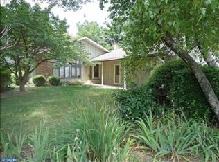 153 Upper Silver Lake Rd, Newtown, PA 18940