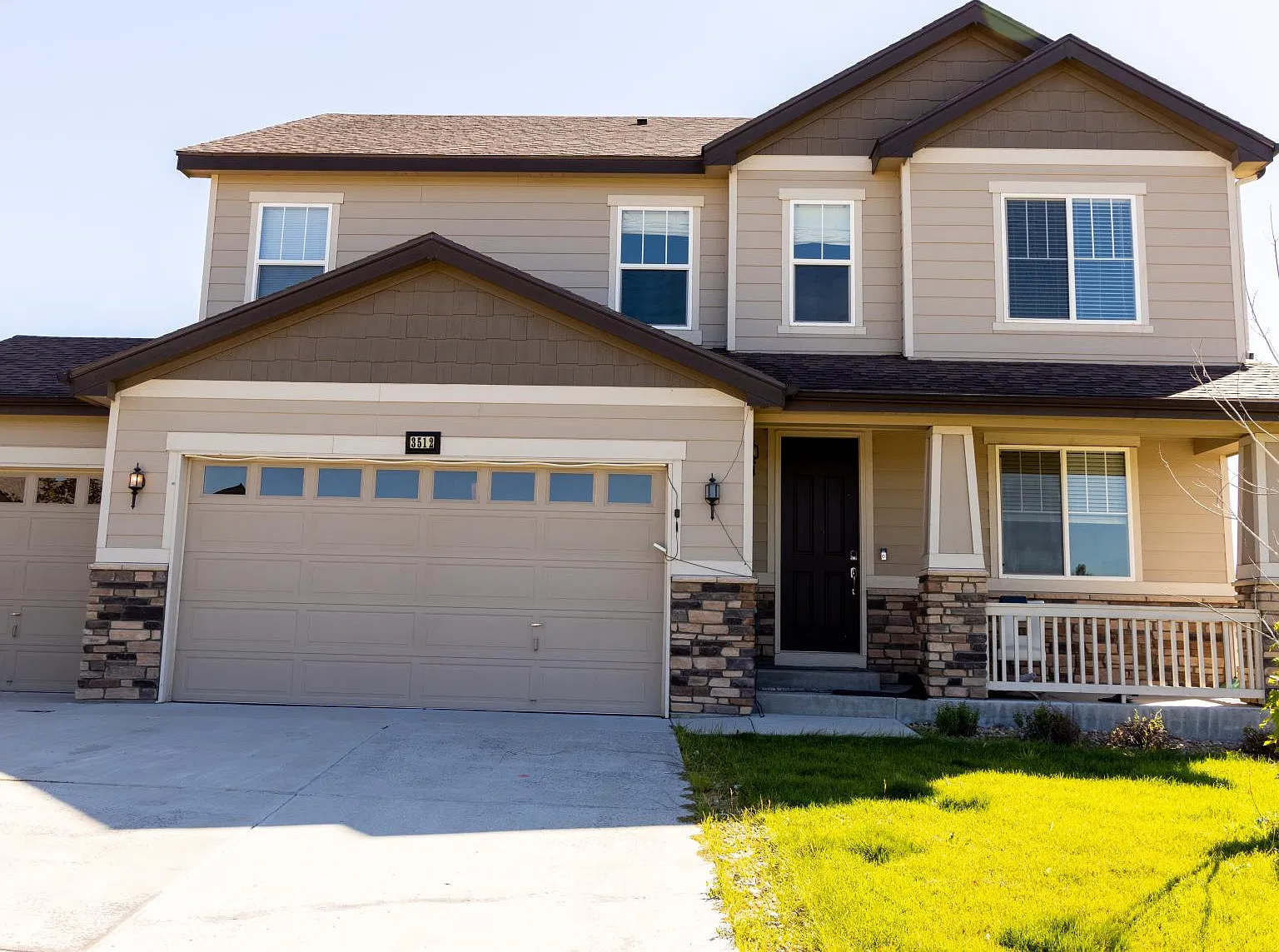 3512 Silverado Cir — Photo 1