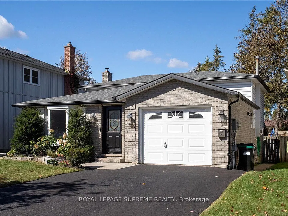 46 Ridgeway Ave #LOWER