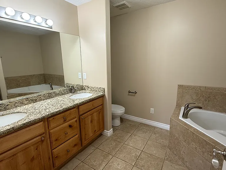 1361 E Mossy Springs Ln — Photo 12