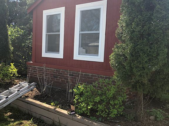4th image of 1108 E Pearl Ave