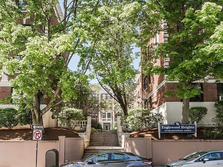 145 Englewood Ave #43 — Photo 33