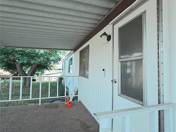 3rd image of 6130 Camino Real Space 132
