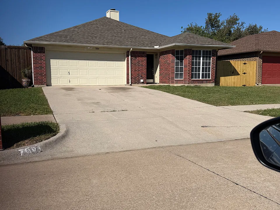 7004 Snowivy Ct