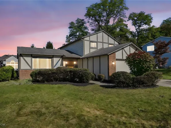 9530 Tilby Rd, North Royalton, OH 44133