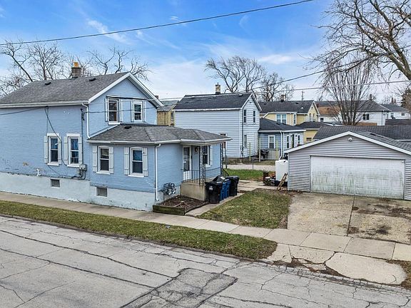 4th image of 1240 Erie STREET