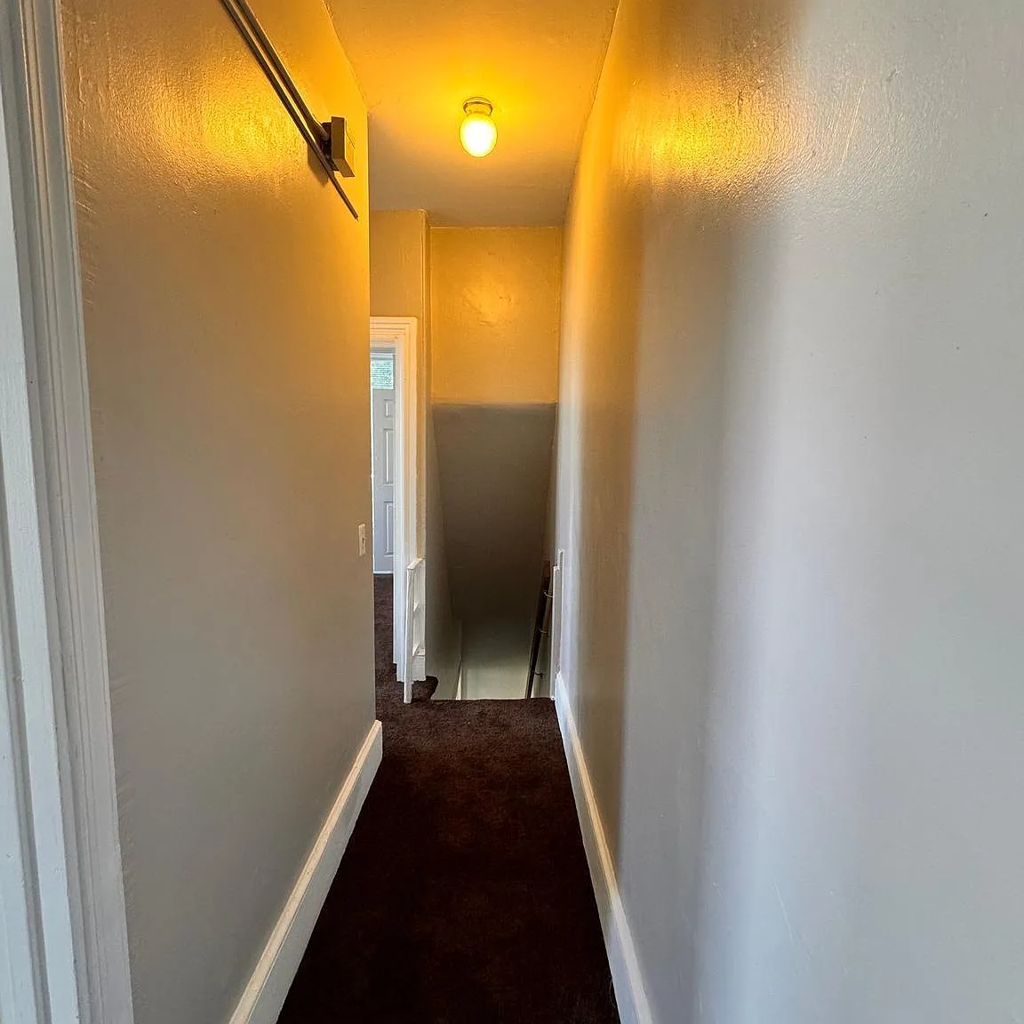 2 bed, 2262 sqft, $900 — Photo 2