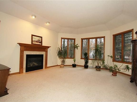 4th image of 13680 152nd Ave