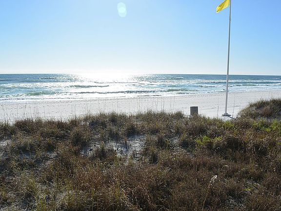 3rd image of 8618 Surf Dr #213
