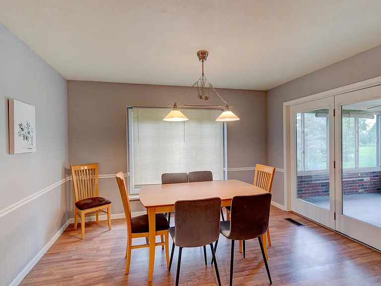 8109 Johnstown Ct — Photo 20