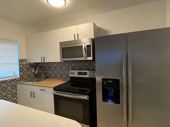 5th image of 310 NE 82nd St APT 2