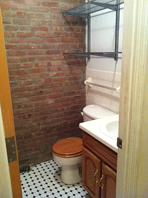 Rented by Katzen Group | media 2