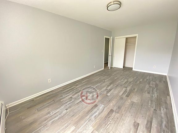 5th image of 3210 Spencer Dr #1