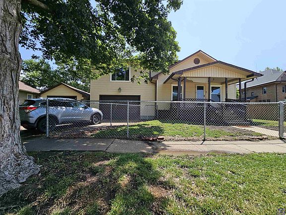 2nd image of 112 N 13th St