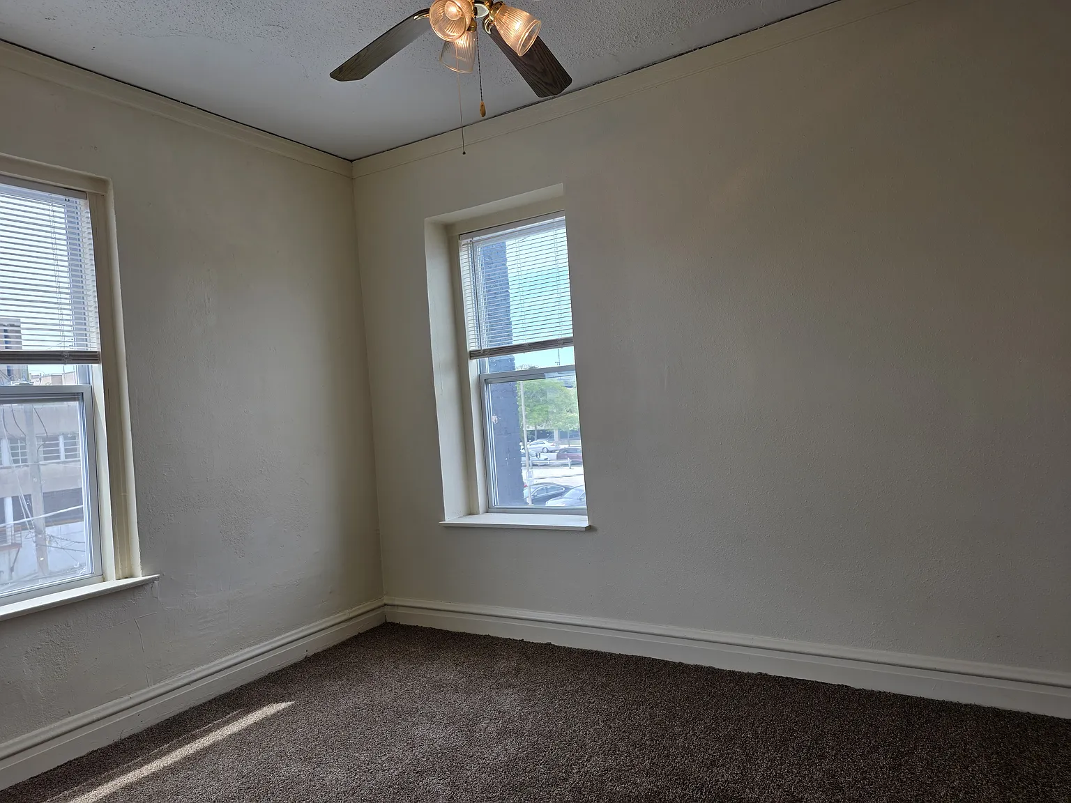 1 bed, 250 sqft, $1,000 — Photo 4