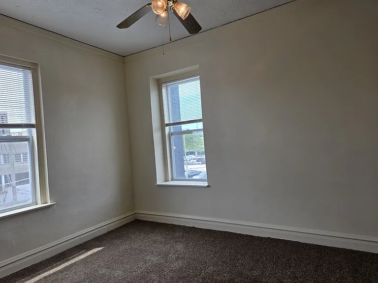 126 N Genesee St #308 — Photo 4