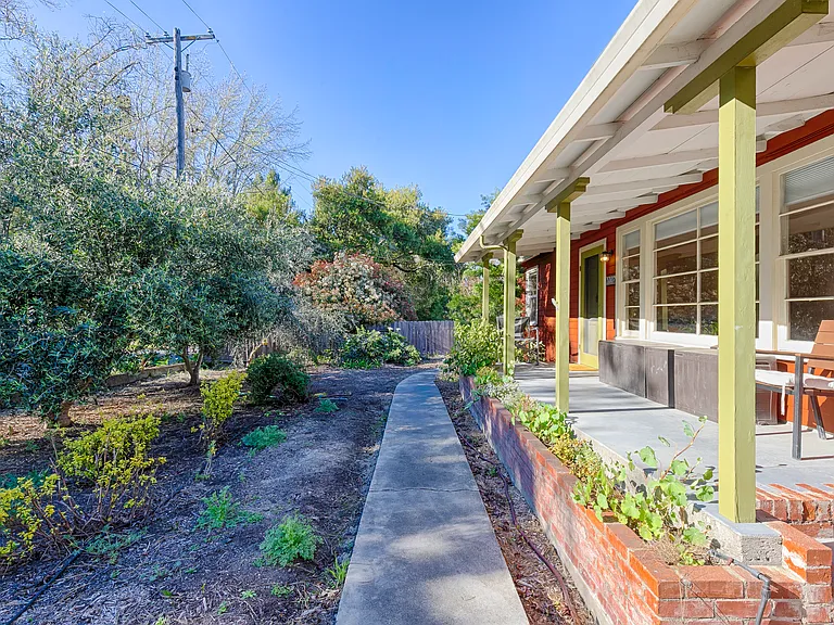 Ragle Rd — Photo 2