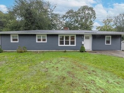 96 Poole Cir, Holbrook, MA, 02343