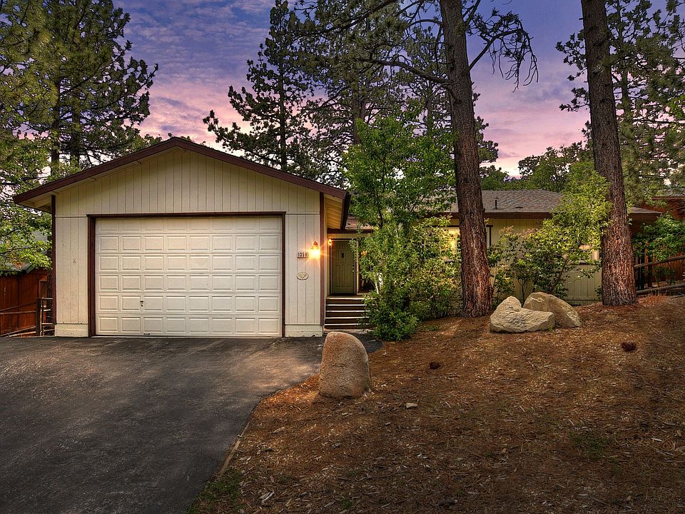 2nd image of 1359 La Crescenta Dr