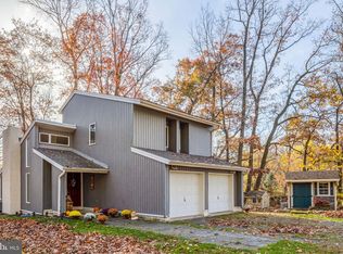 137 Cains Rd, Honey Brook, PA 19344