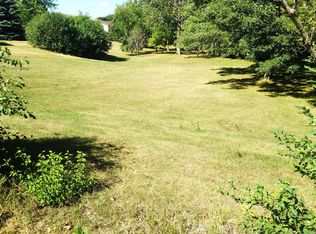 1931 1st Ave, Grafton, WI 53024