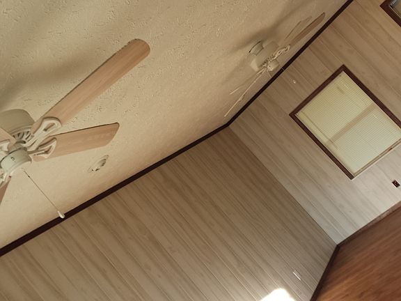 4th image of 501 N Midwest Blvd