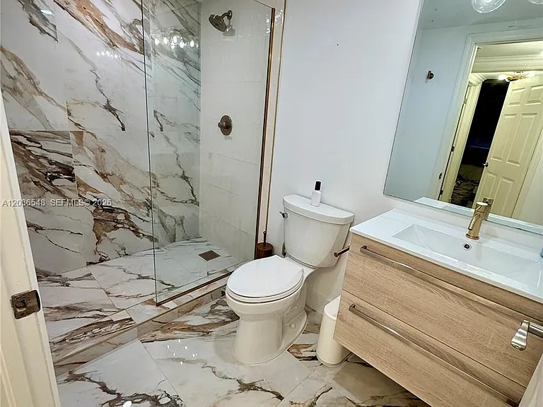 2951 S Bayshore Dr #316 — Photo 5
