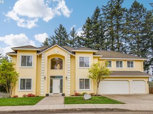 12320 SE Bluff Dr, Clackamas, OR 97015
