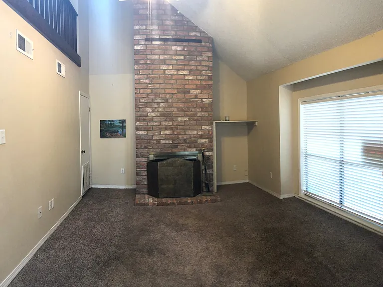 1324 Sharlo Ave — Photo 4