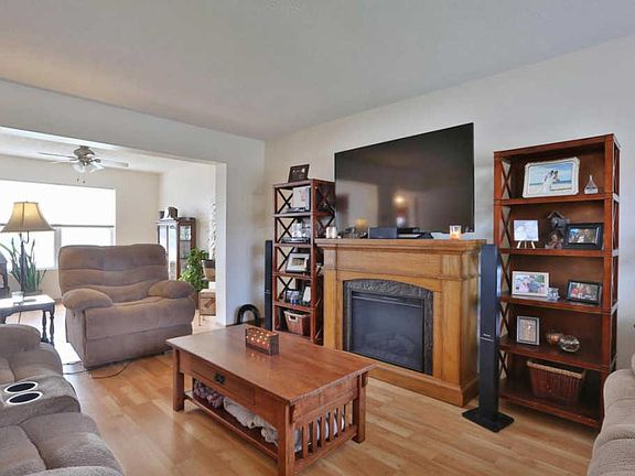 5th image of 7809 Merdon Dr