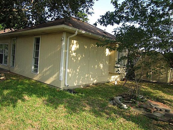 4th image of 9606 Bristlebrook Dr
