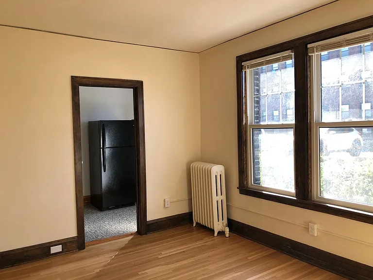 170 Summit Ave — Photo 4