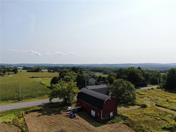 3rd image of 2960 County Road 37