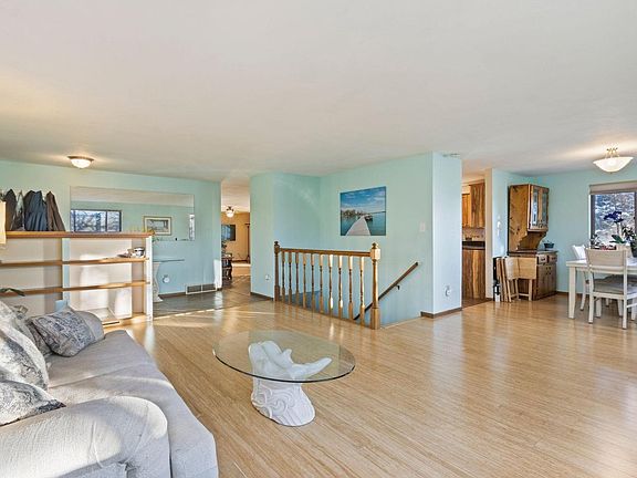5th image of 706 Filbert Dr