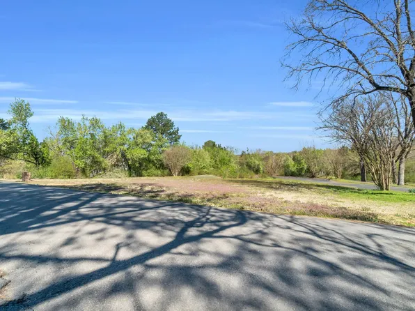 8 Ridge Rd, Searcy, AR 72143
