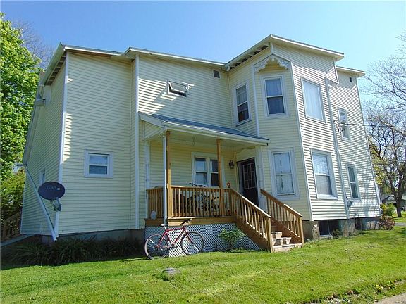 2nd image of 208 Lawrence St