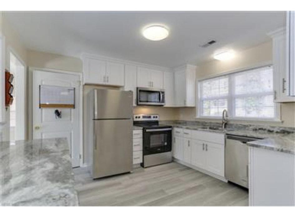 1st image of 13203 Aqueduct Dr