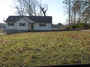 437 Morie Rd, Dandridge, TN 37725