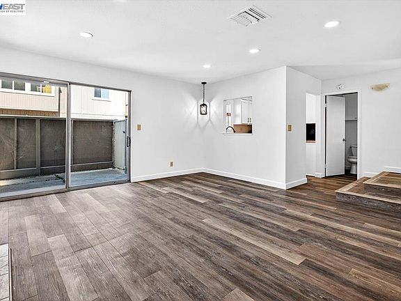 4th image of 3901 Clayton Rd APT 23
