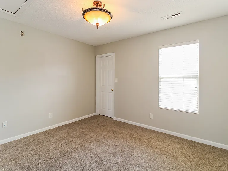 1225 Hampton Park Dr — Photo 10