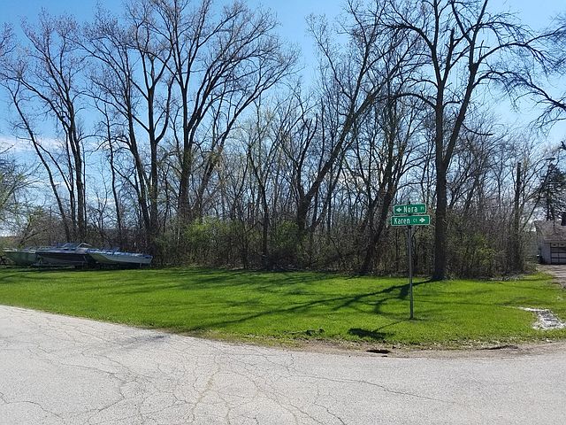 2nd image of 37875 N Nora Pl