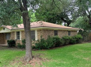 708 1st St, Winnie, TX 77665