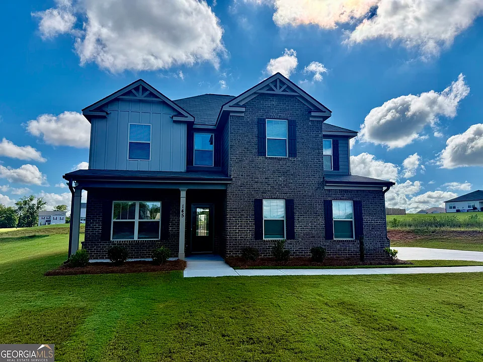 145 Hounds Way