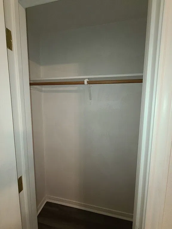 3 bed, 1004 sqft, $925 — Photo 2